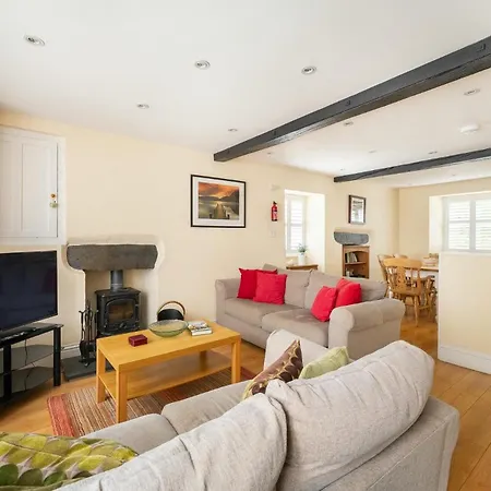 3 Bed In Ambleside Oc-Lr162 Ambleside